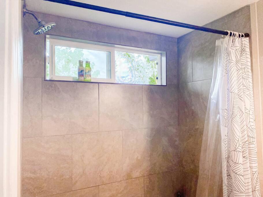 Monstera Bungalow, Spacious, King Bed, Big Kitchen 키아우 외부 사진